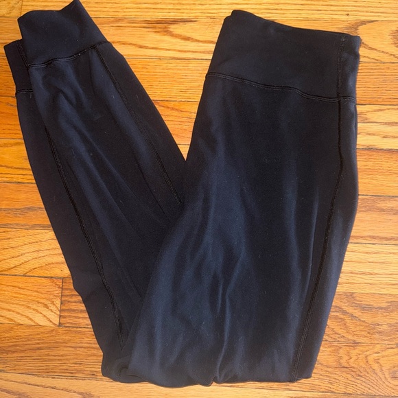Lululemon Align Joggers - Picture 1 of 3